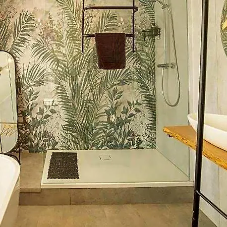 Luxurious With Heated Pool Hotel Gesves