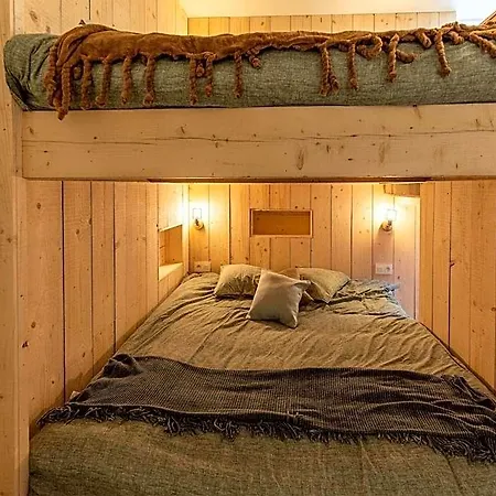 Hotel Luxurious With Heated Pool Gesves
